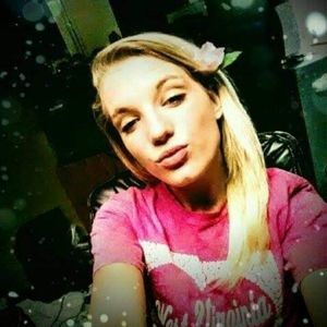 Meet your Posher, Makayla